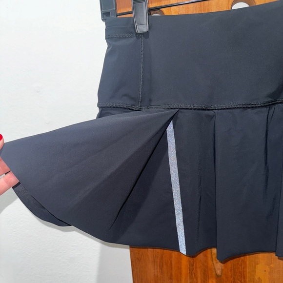 Lululemon Skort in Black - Picture 5 of 13